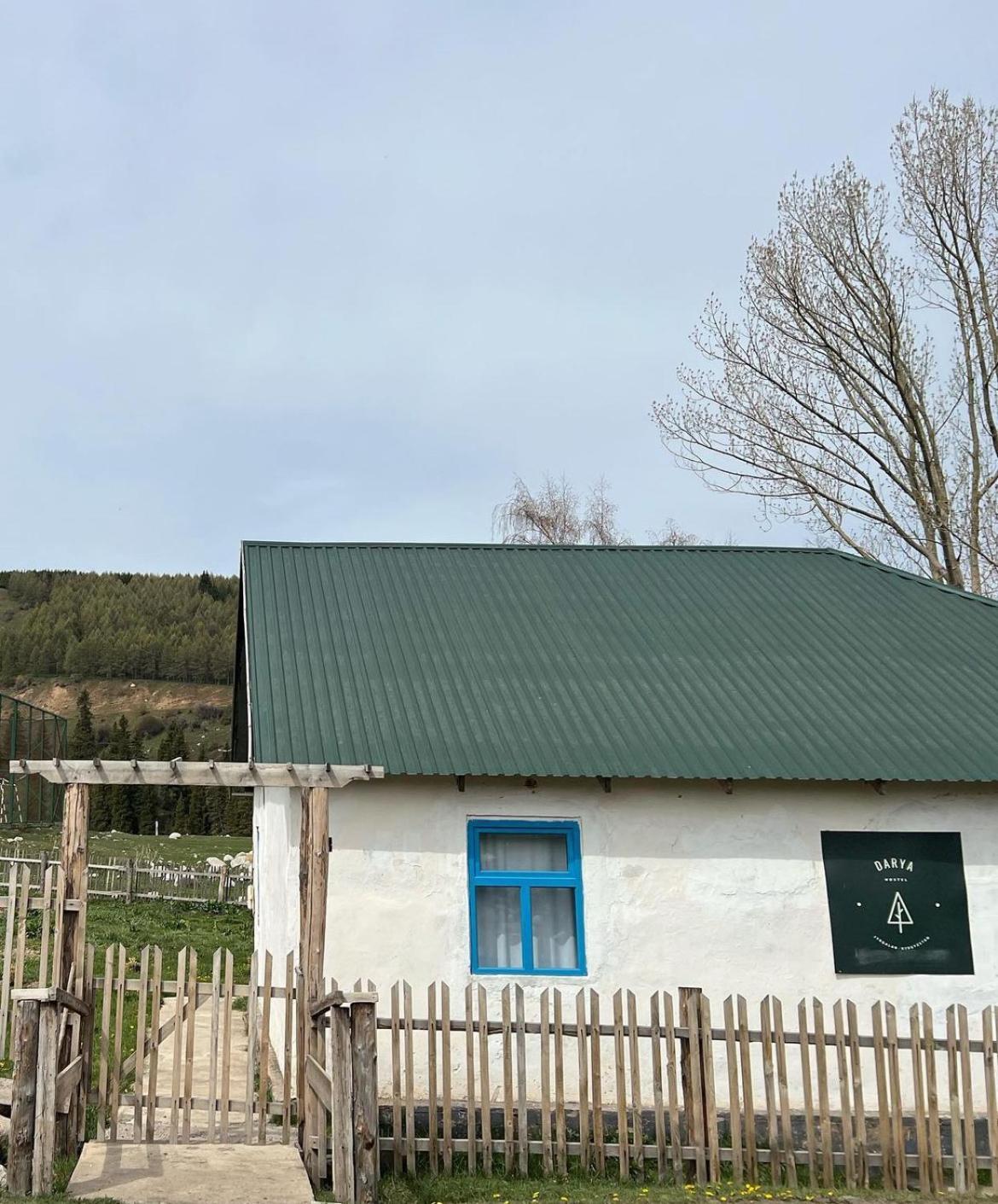 Darya Hostel Jyrgalan エクステリア 写真